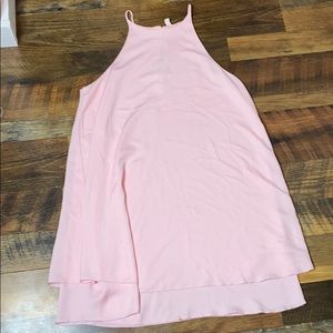 pink tank top